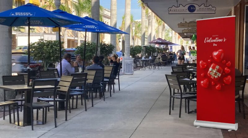 Roll Banner di onlineprint.co.id