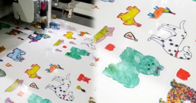 Contoh cutting sticker A3+ custom di Online Print