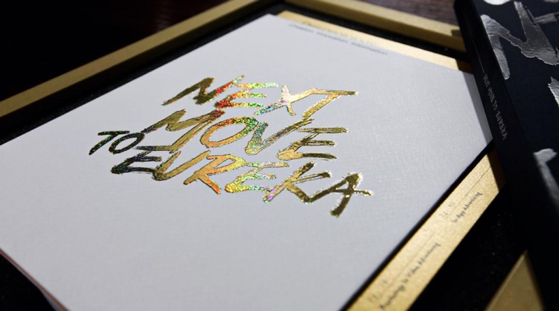 proses digital embellishment pada produk cetak