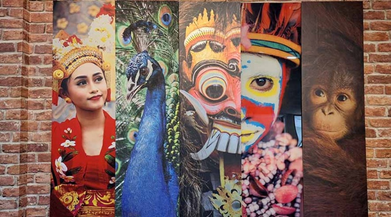 Cetak dengan bahan ACP di Online Print