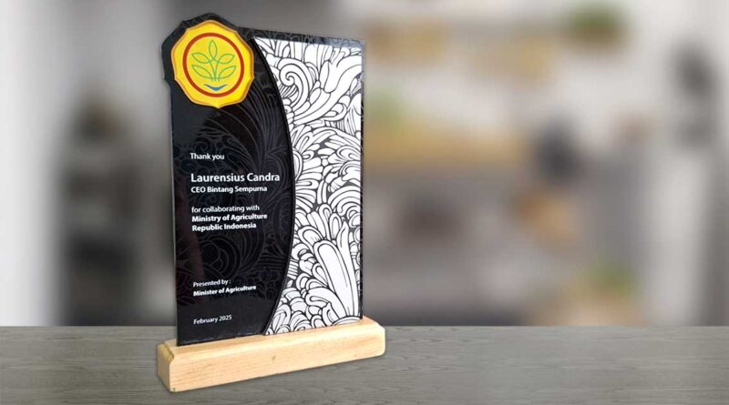 plakat akrilik custom elegan